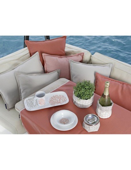 Mantel Medium coral