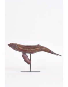 Ballena de metal marrón 