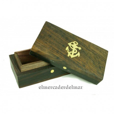 Caja náutica de madera y ancla náutica