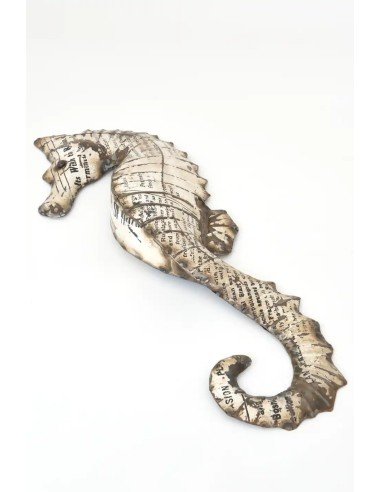 Figura de pared caballito de mar en metal reciclado estilo náutico
