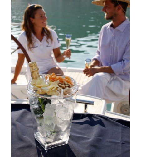 Champañera náutica irrompible para aperitivos con portacopas