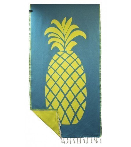 Pareo Fouta de Tejido Jacquard | Modelo Piña Amarilla y Fondo Azul Marino en Decoración Mar Pareo Fouta de Tejido Jacquard | Modelo Piña Amarilla y Fondo Azul Marino en Decoración Mar