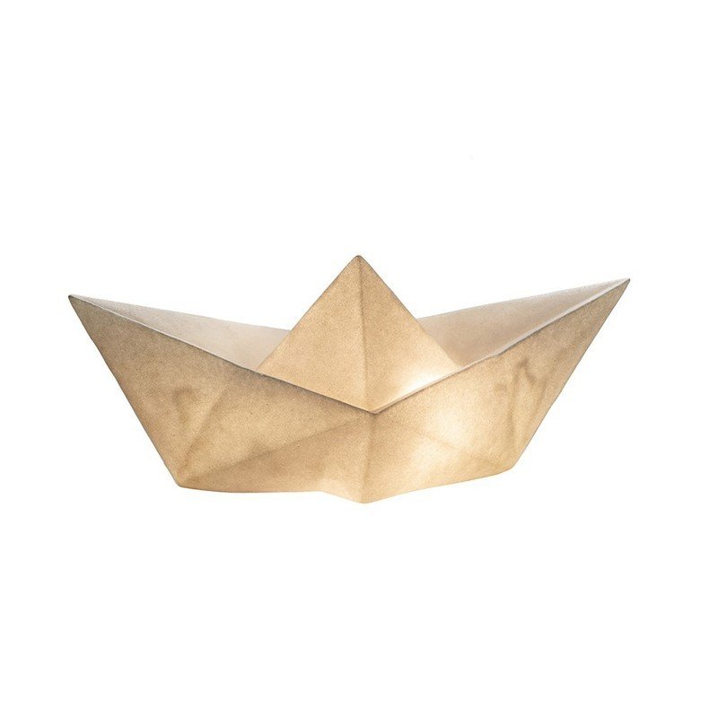 Lámpara en forma de barco de papel