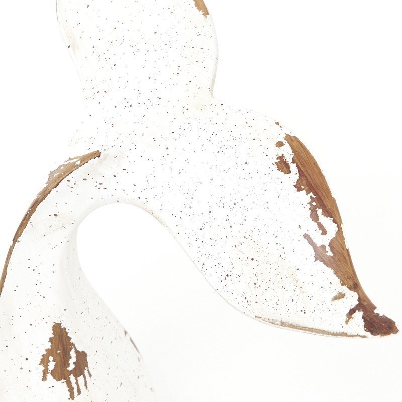 Escultura cola de ballena madera