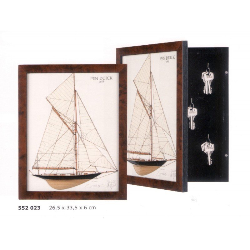 MUEBLE NÁUTICO CUELGA LLAVES CON EL VELERO PEN DUICK 
