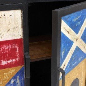 Cómoda cajonera con banderas 2