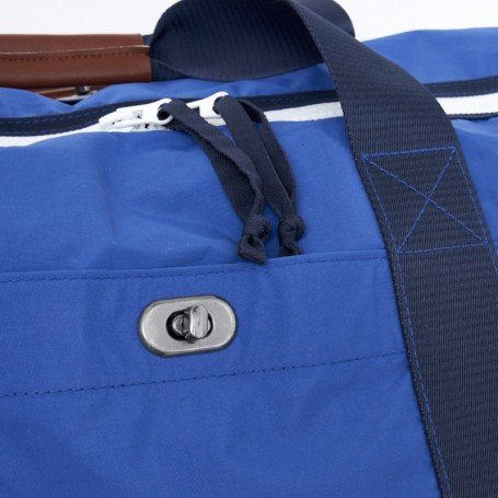 Bolsa de nylon azul con cremalleras blancas