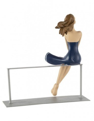 Figura de traje náutico